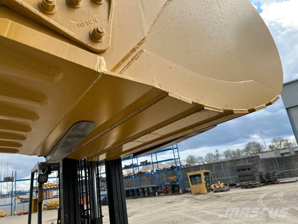 CAT 349E - UB دلاء