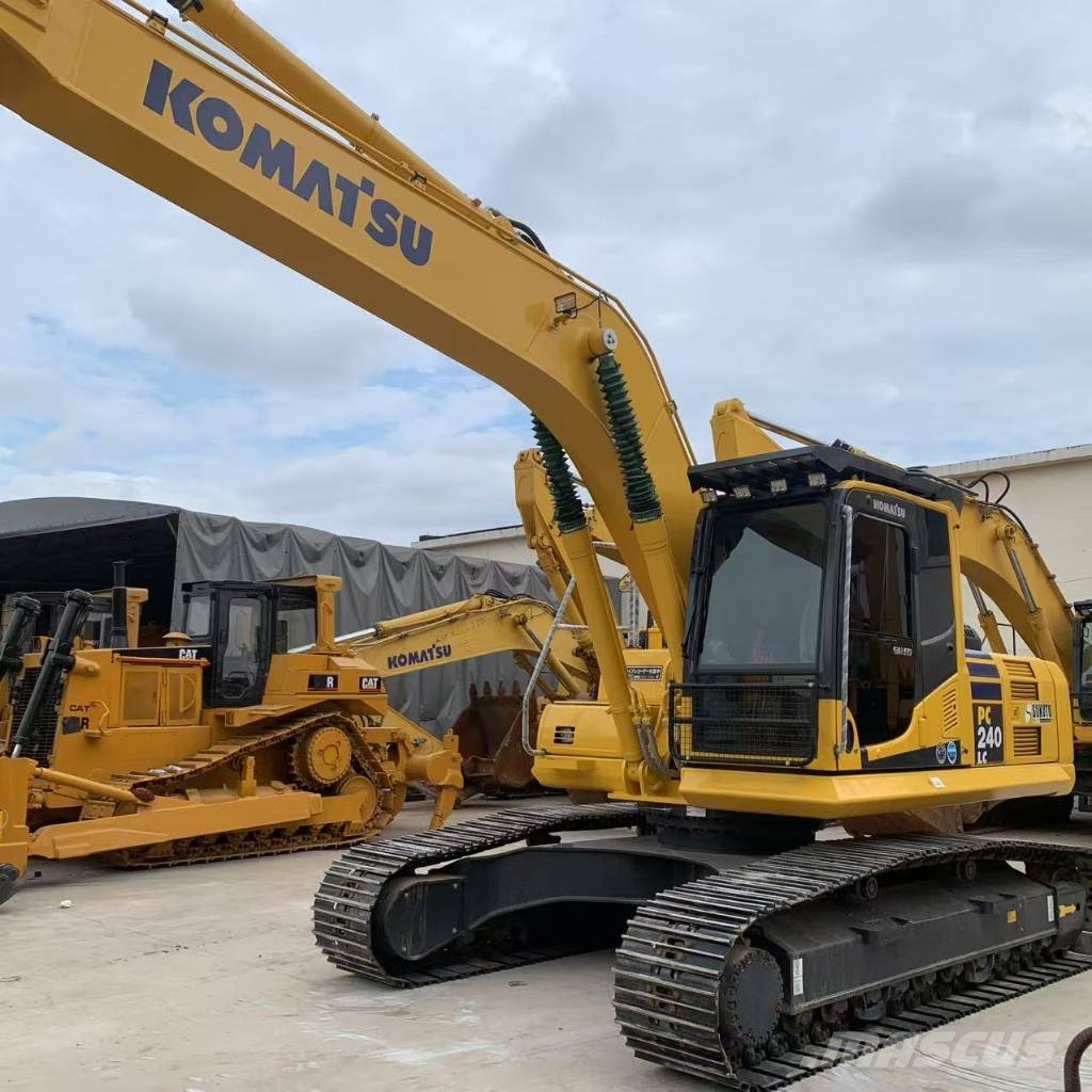 Komatsu PC 240 LC Gravemaskiner på larvebånd