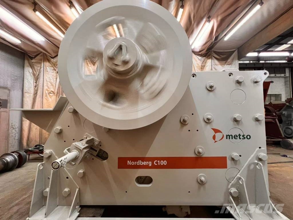 Metso Nordberg C100 クラッシャー固定式