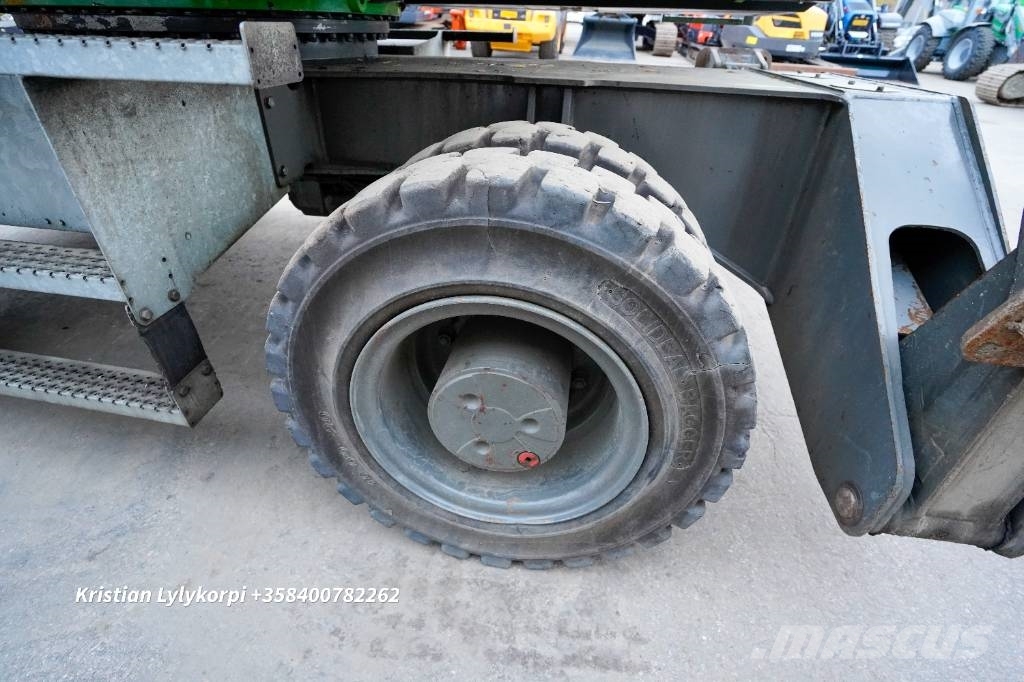 Sennebogen 821E SIPULIKOURA Stroje pro manipulaci s odpadem