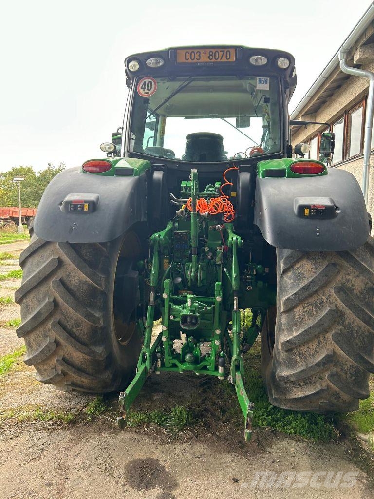 John Deere 6R 215 Traktorit