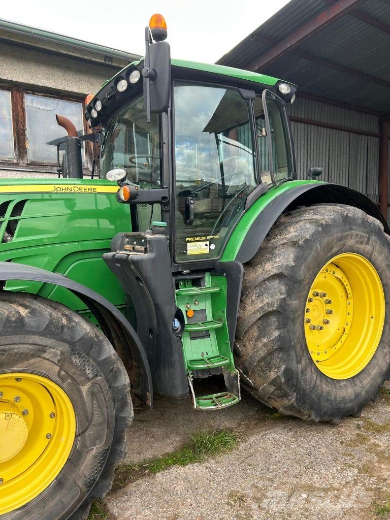 John Deere 6R 215 Traktorit