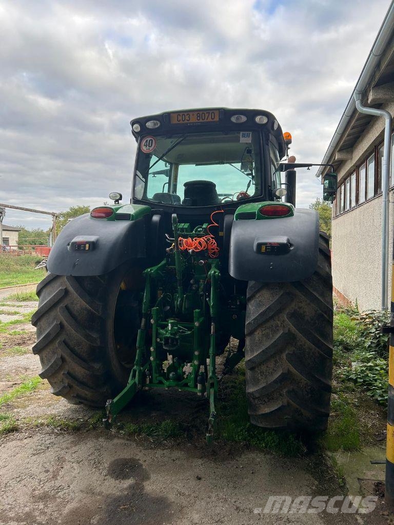 John Deere 6R 215 Traktorit