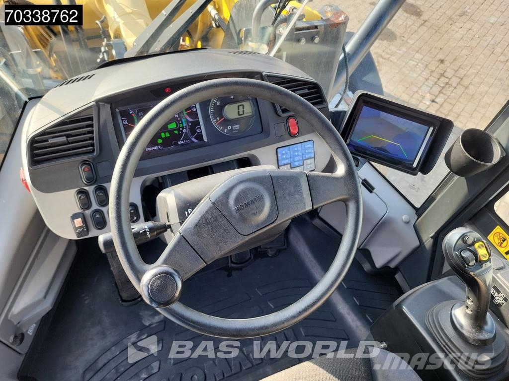 Komatsu WA320 -8 Wheel loaders