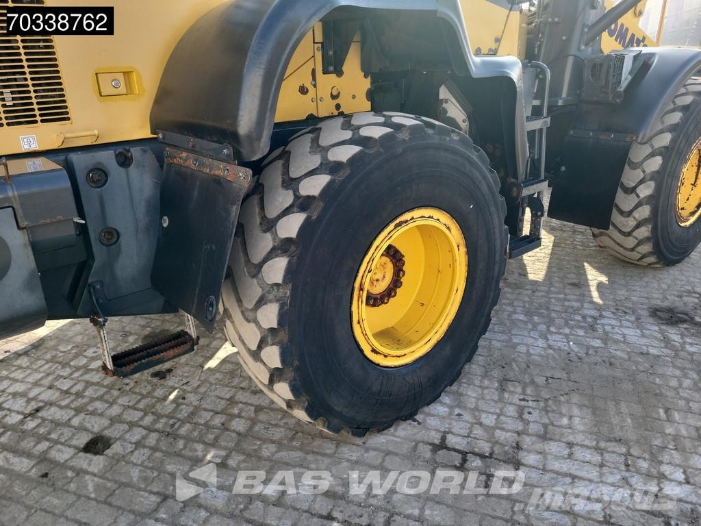 Komatsu WA320 -8 Wheel loaders