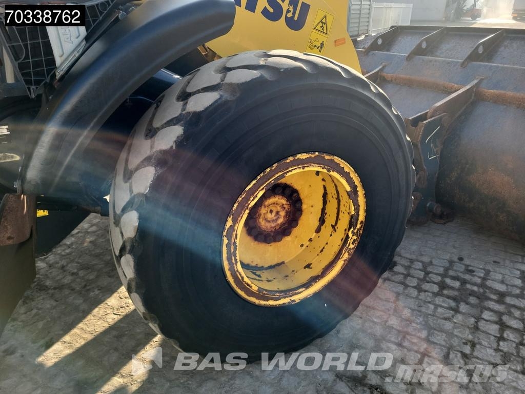 Komatsu WA320 -8 Wheel loaders