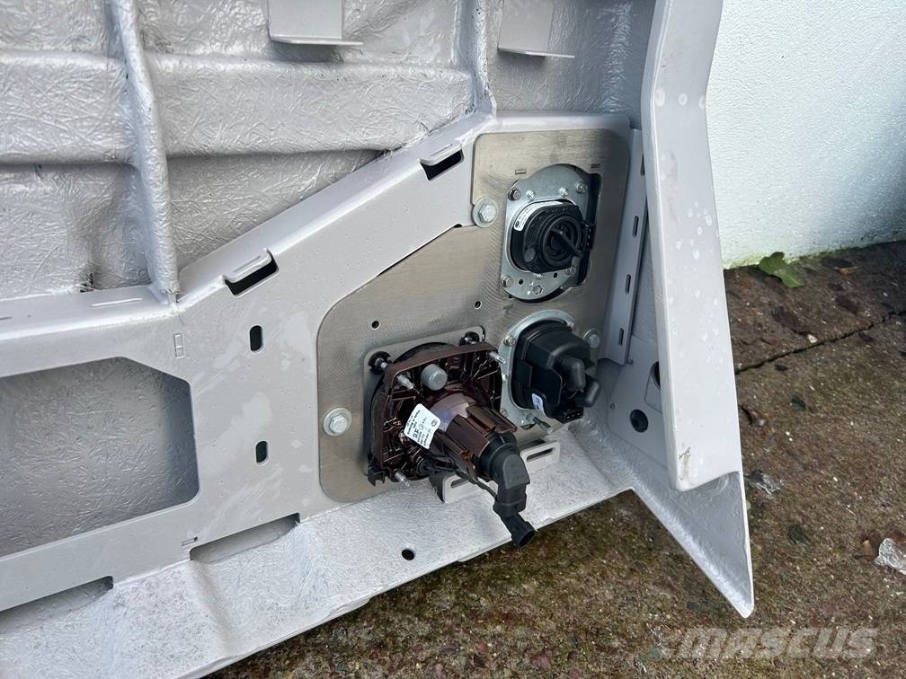 Liebherr Front Bumper to suit LTM1040-2.1 / LTM1030-2.1 Rezervni deli in oprema za dvigala