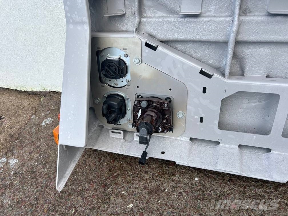 Liebherr Front Bumper to suit LTM1040-2.1 / LTM1030-2.1 Rezervni deli in oprema za dvigala