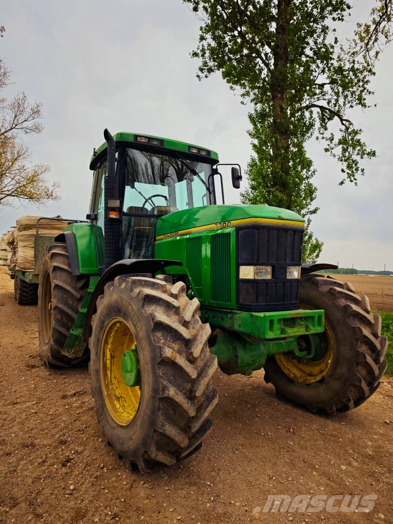 John Deere 7700 Трактора