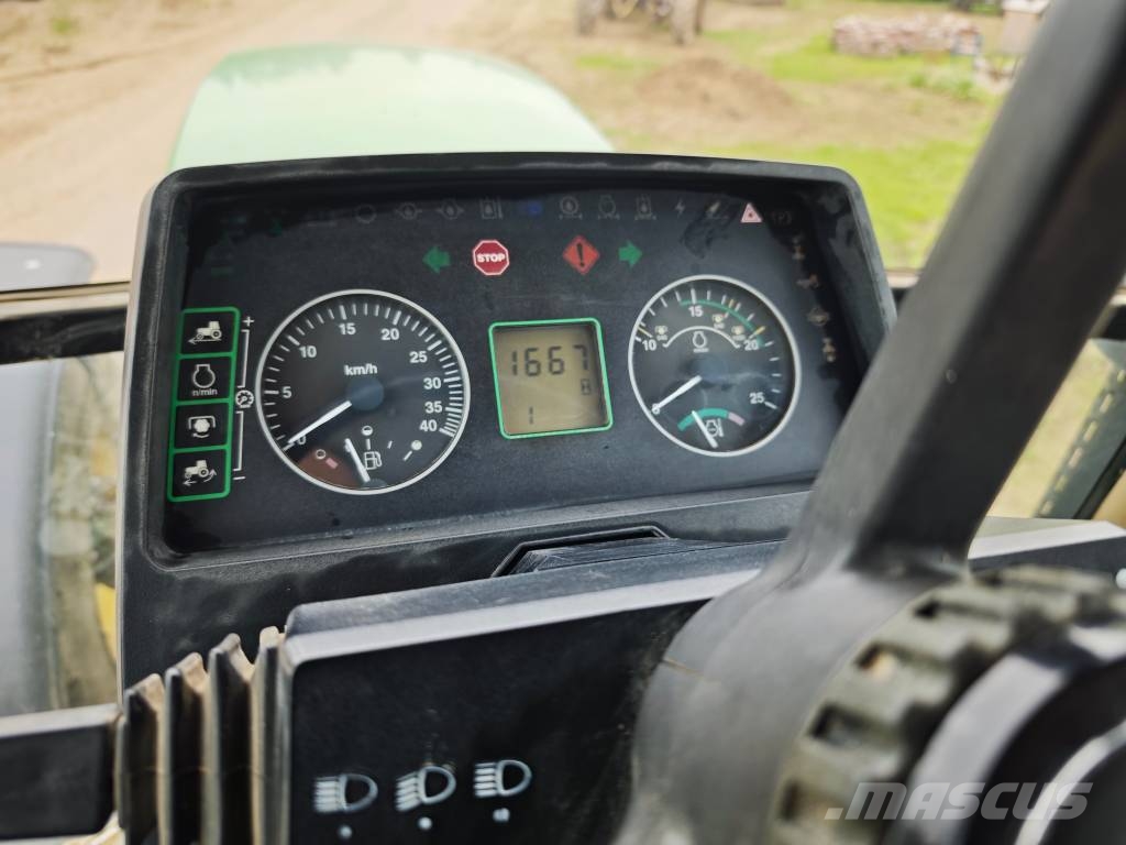 John Deere 7700 Трактора