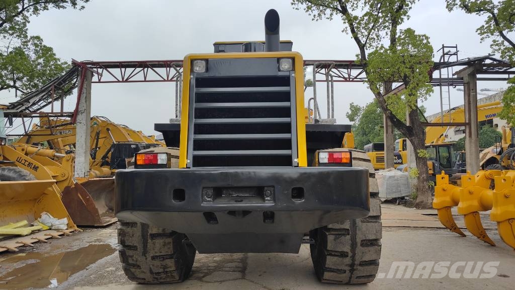Komatsu WA 470 made in Japan Wheel loaders