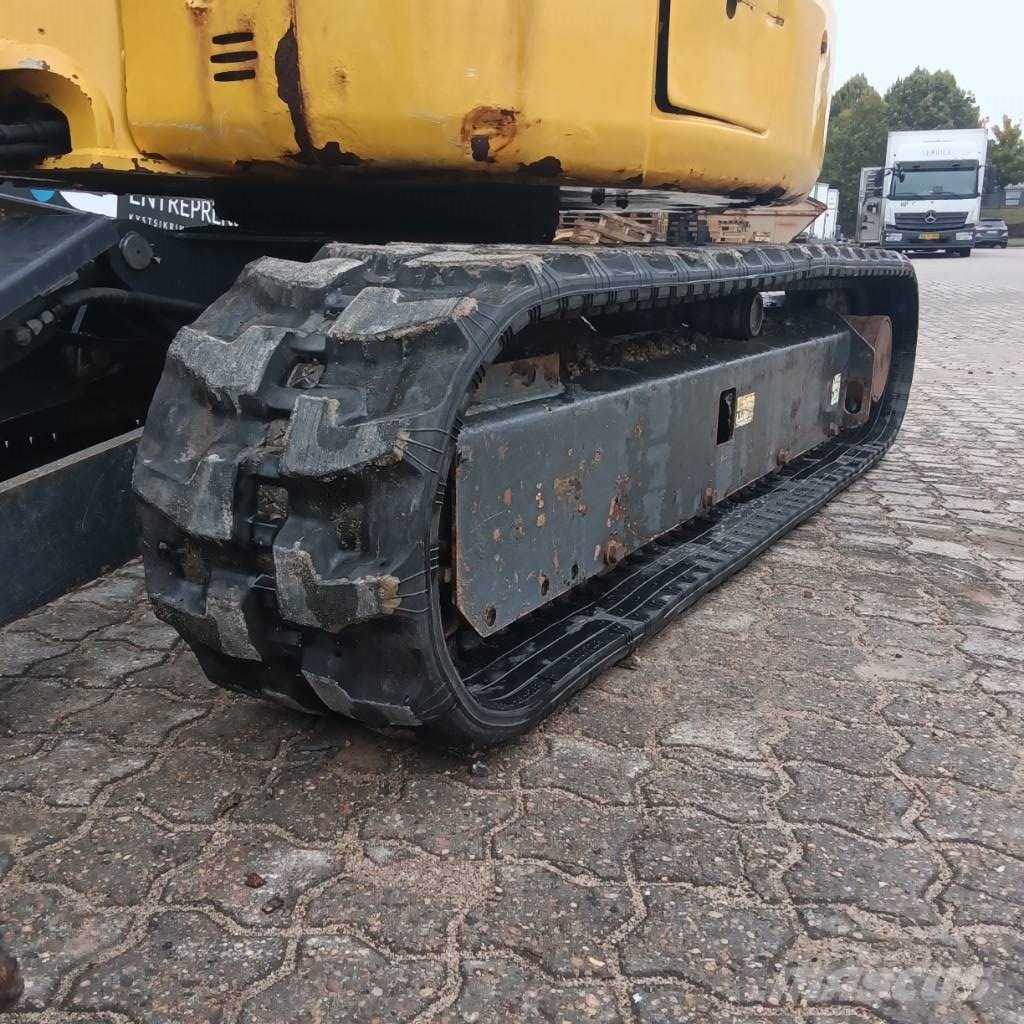 Komatsu PC 30 MR-5 حفارات صغيرة أقل من 7 طن (حفارات صغيرة)