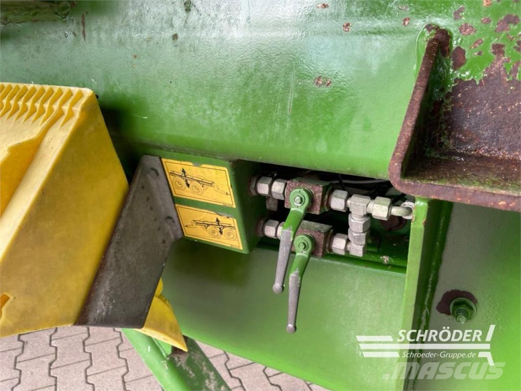 Bergmann VARIO 440 + TSWA19 + HÄCKSELAUFBAU HT40S Žemės ūkis - Kita