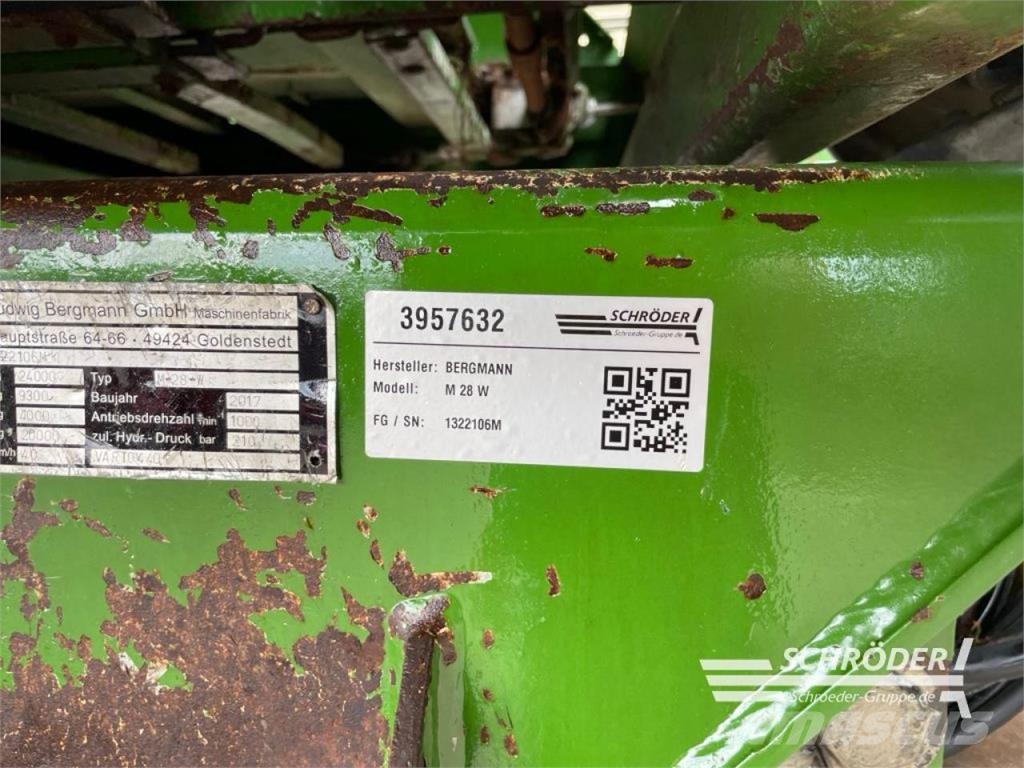Bergmann VARIO 440 + TSWA19 + HÄCKSELAUFBAU HT40S Žemės ūkis - Kita