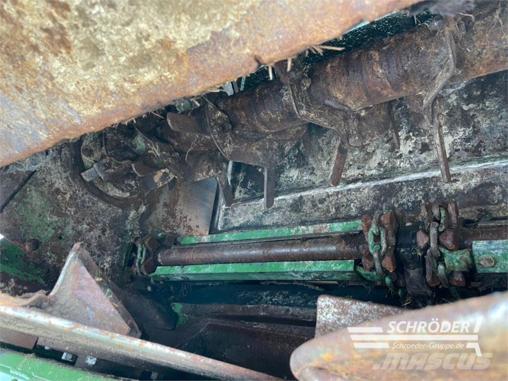 Bergmann VARIO 440 + TSWA19 + HÄCKSELAUFBAU HT40S Žemės ūkis - Kita