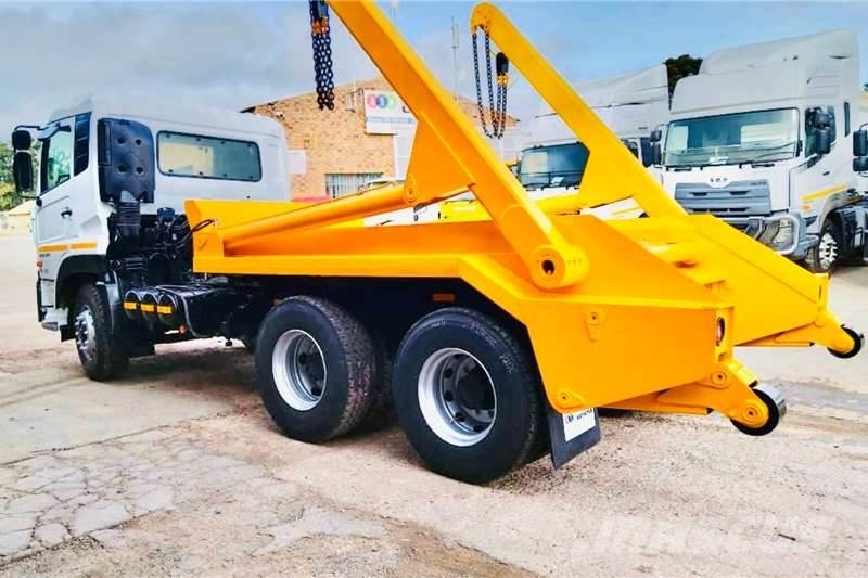 UD CW 26 370 Otros camiones