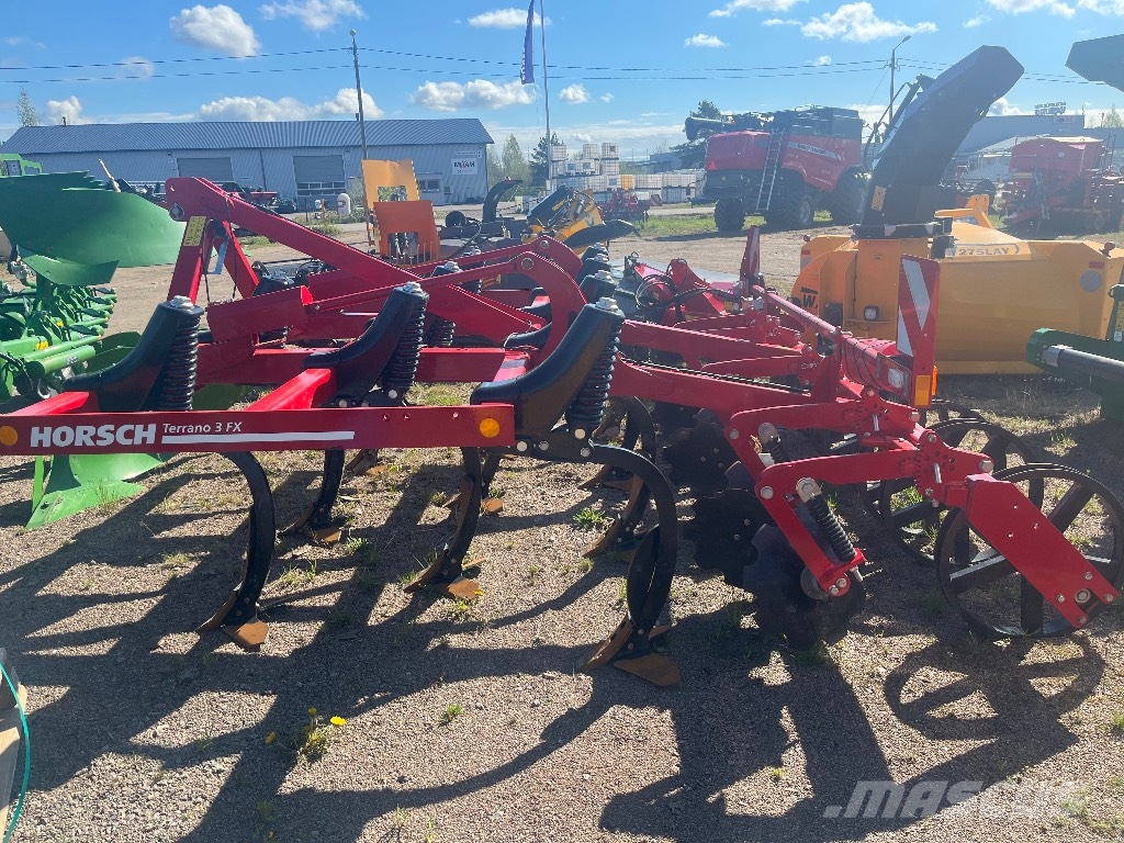 Horsch Terrano 3 FX Cultivatoare
