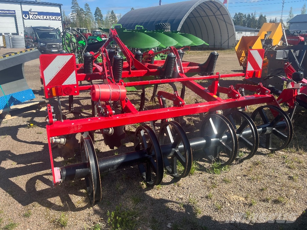 Horsch Terrano 3 FX Cultivatoare