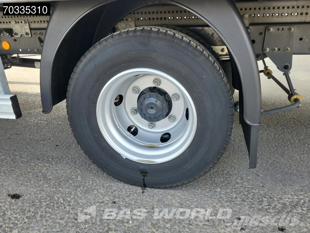 Iveco Eurocargo 75E190 4X2 8tonner 1000kg Tailgate Autom Box trucks