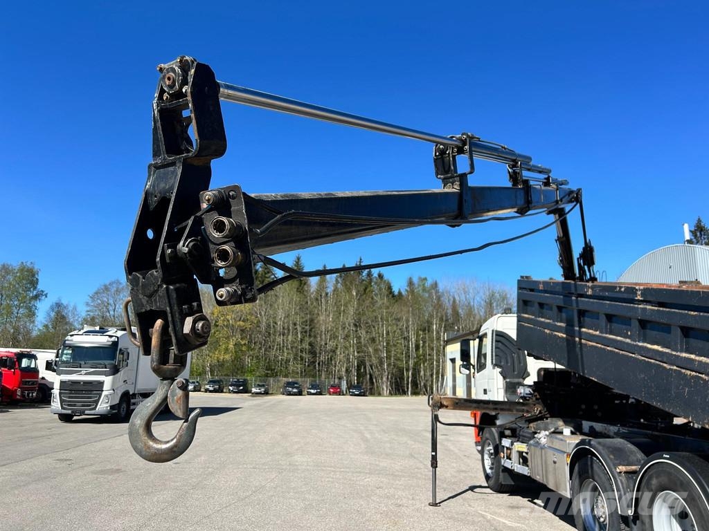 Volvo FM300 6X2 EURO4 + HIAB XS + TIPPER شاحنات الرافعات