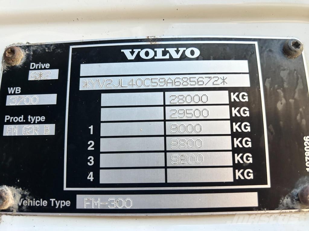 Volvo FM300 6X2 EURO4 + HIAB XS + TIPPER شاحنات الرافعات