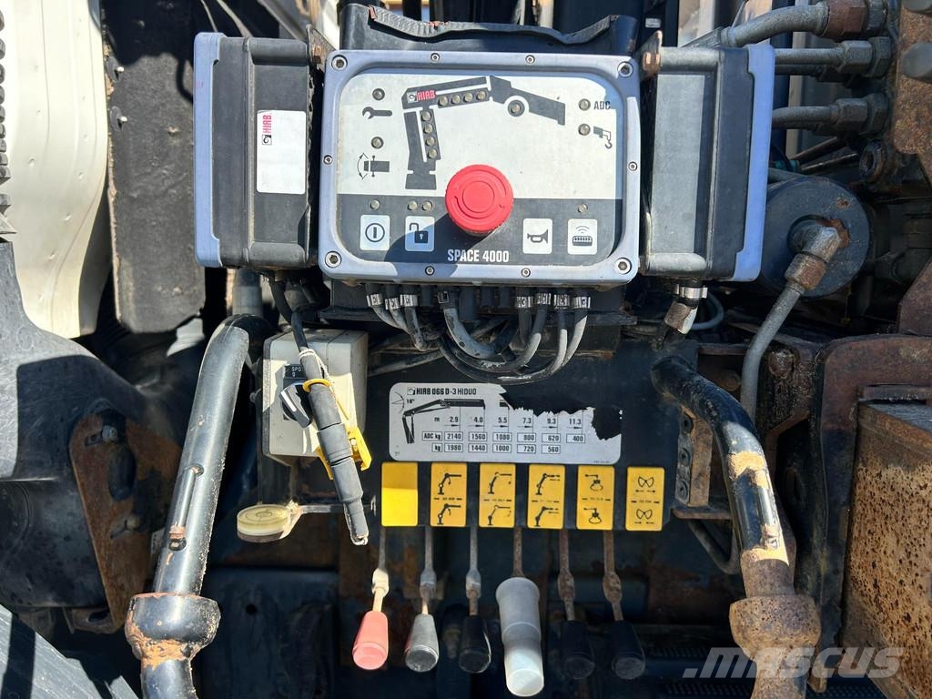 Volvo FM300 6X2 EURO4 + HIAB XS + TIPPER شاحنات الرافعات