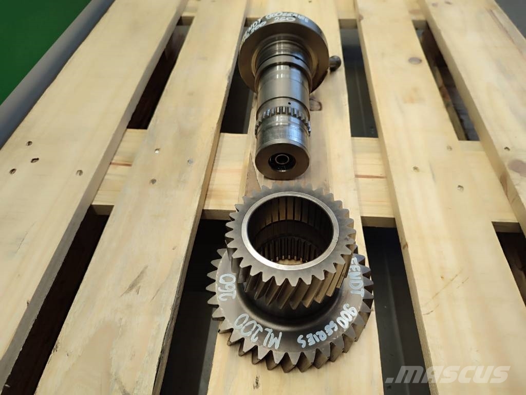 Fendt 700Series Shaft with gearbox pistons E716100430022 Ülekandemehhanism