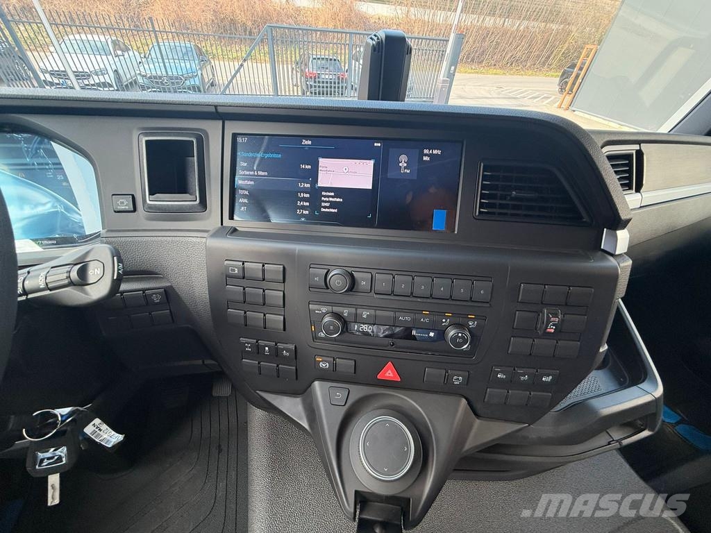 MAN TGS 26.520 MAN TGS 26.520 LL 6x2 Hiab 228-6 Kran All-Terrain-Krane