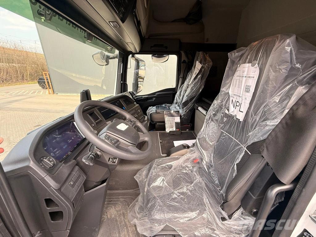 MAN TGS 26.520 MAN TGS 26.520 LL 6x2 Hiab 228-6 Kran All-Terrain-Krane