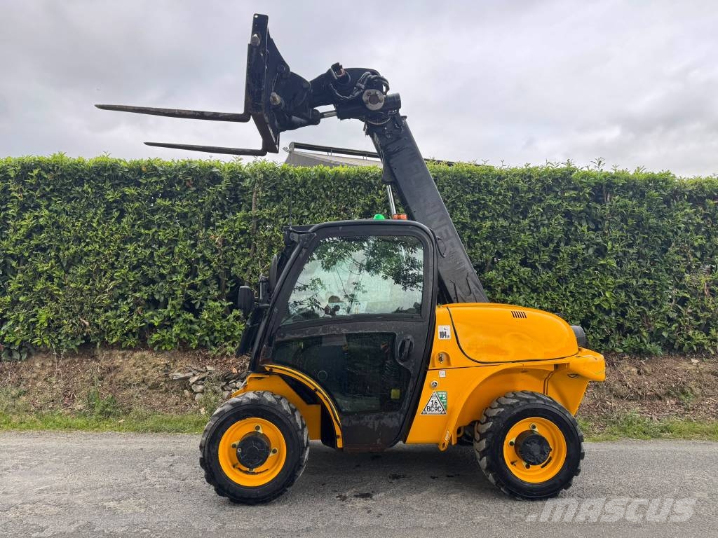 JCB 520-40 Телескопические погрузчики