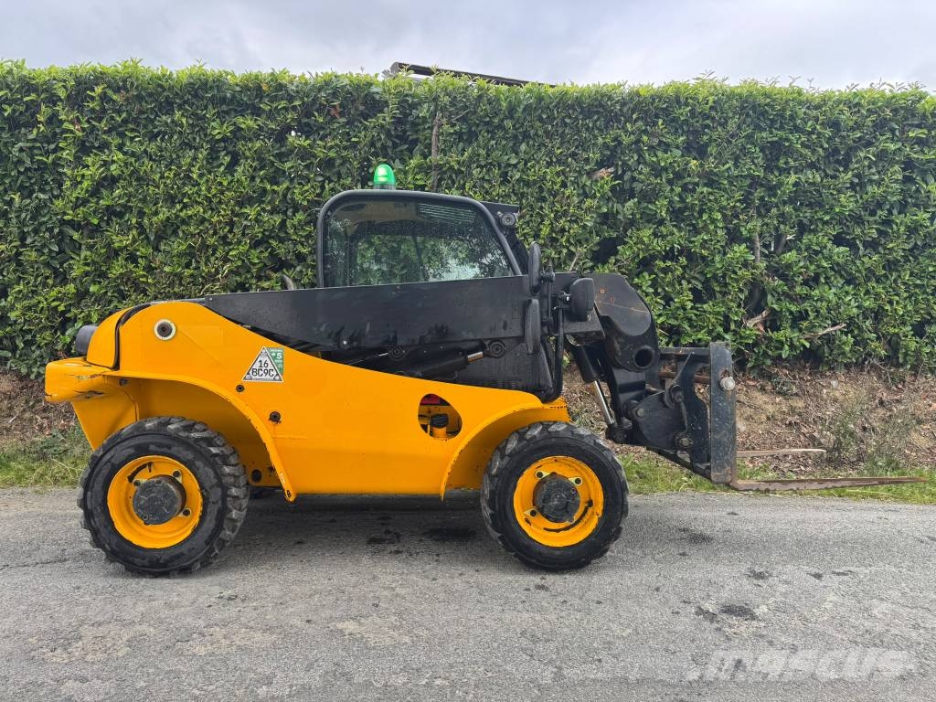 JCB 520-40 Телескопические погрузчики