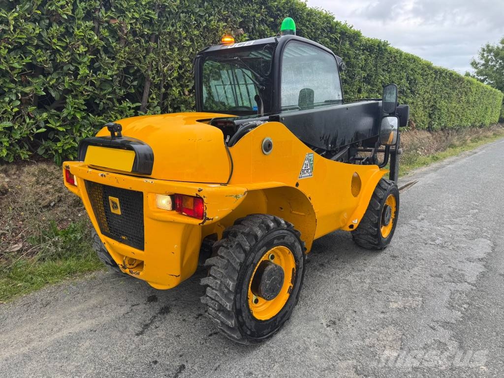 JCB 520-40 Телескопические погрузчики