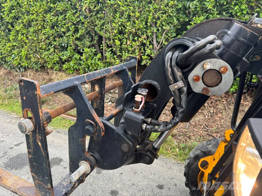 JCB 520-40 Телескопические погрузчики