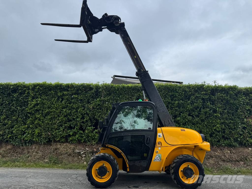 JCB 520-40 Телескопические погрузчики