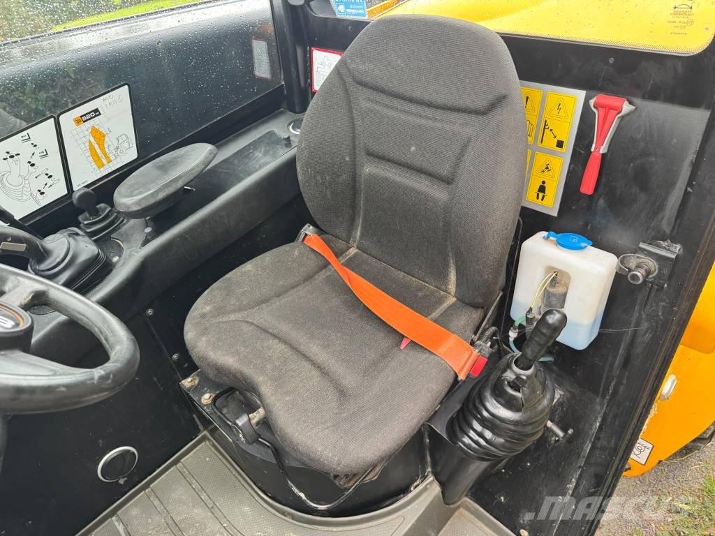 JCB 520-40 Телескопические погрузчики