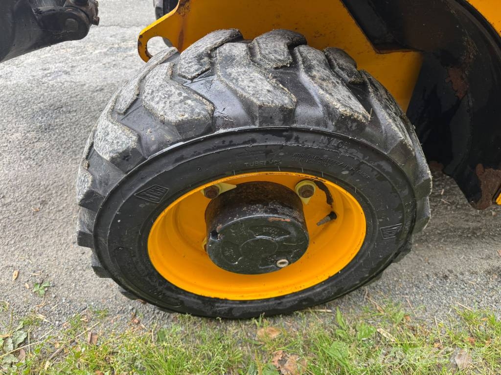 JCB 520-40 Телескопические погрузчики