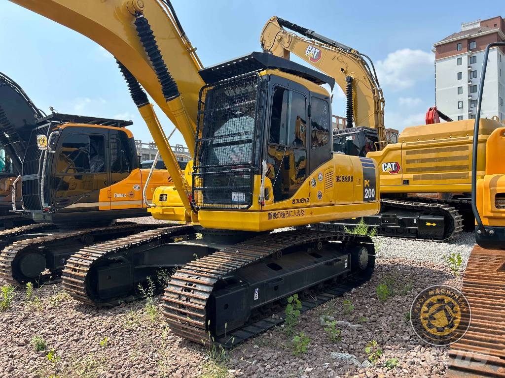 Komatsu PC200-7 履带挖掘机