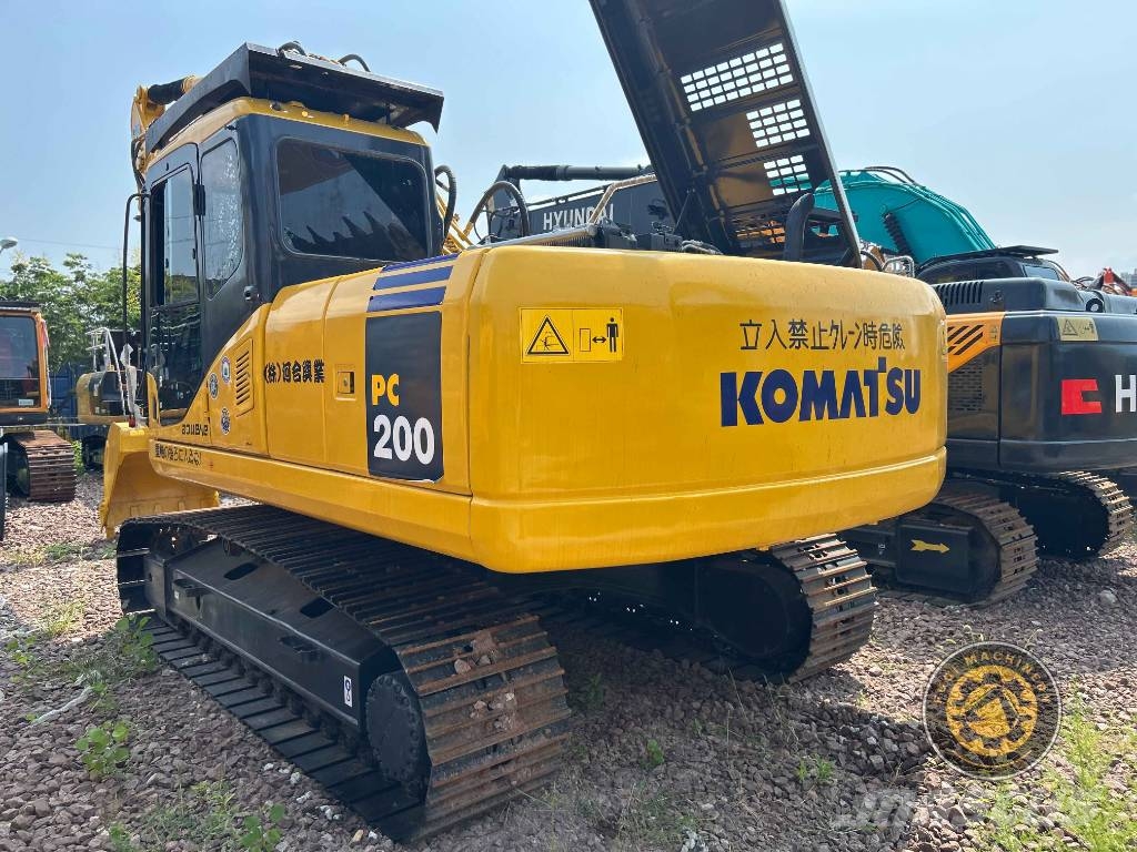 Komatsu PC200-7 履带挖掘机