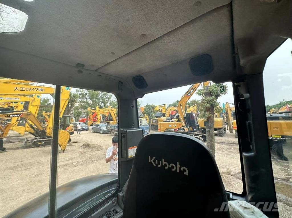 Kubota KX163 Mini bageri < 7t