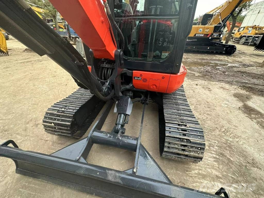 Kubota KX163 Mini bageri < 7t