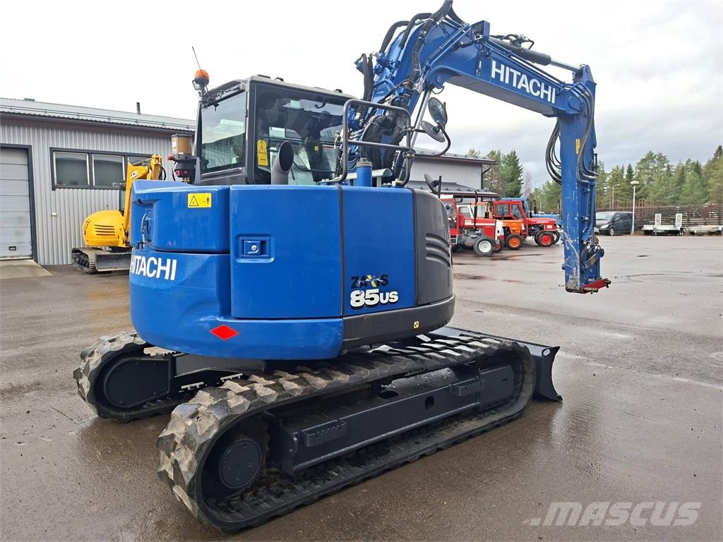 Hitachi ZX85US-6 -PIENET TUNNIT- Escavadeiras Midi 7t - 12t