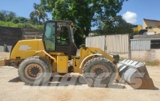 New Holland 12 D Iekrāvēji uz riteņiem