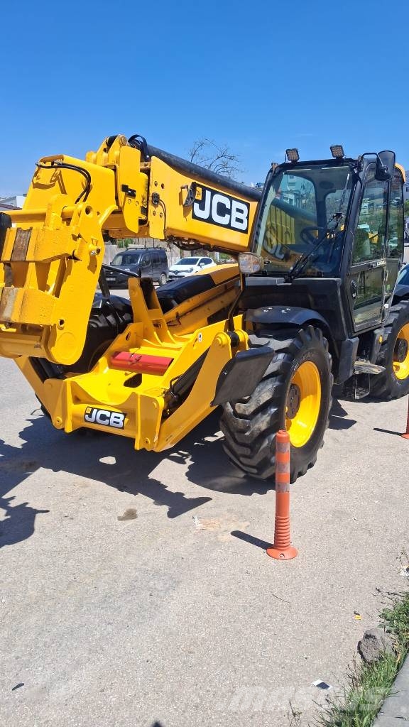 JCB 540-140 / Used Carretillas telescópicas