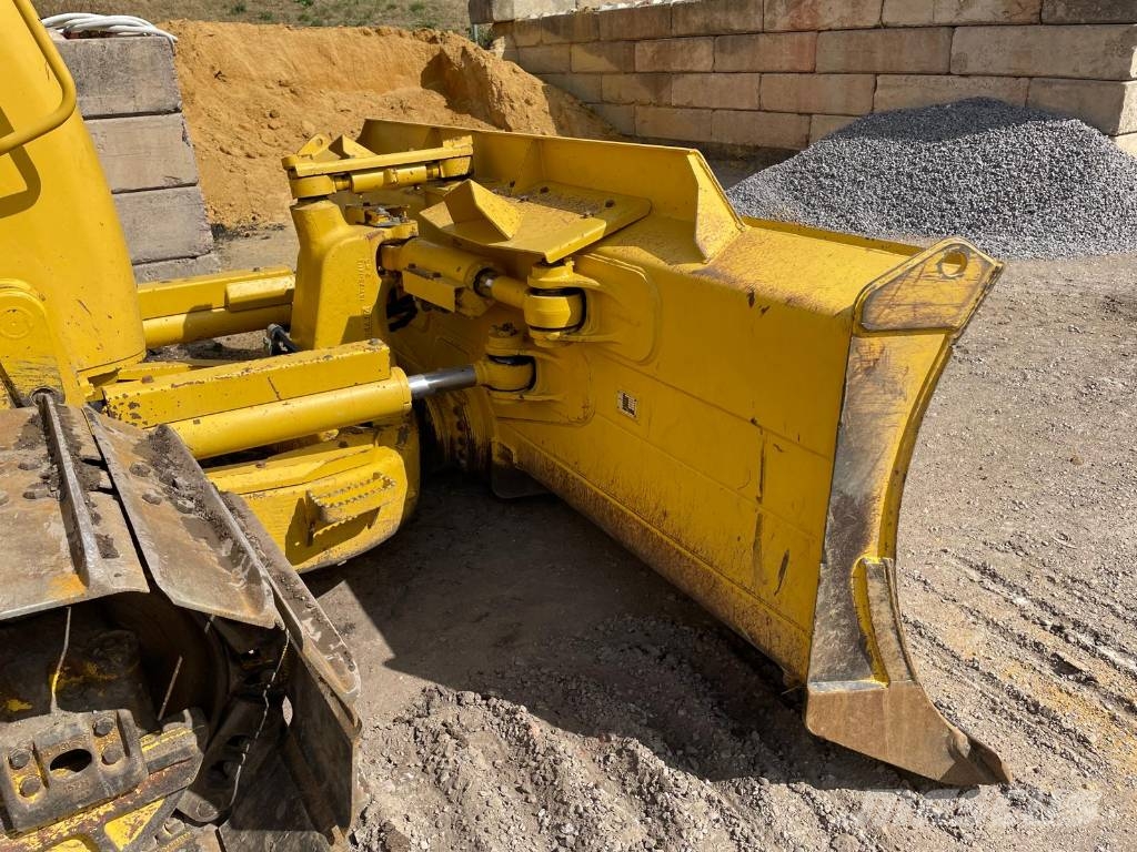 Komatsu D61PXi-24 Верижни булдозери
