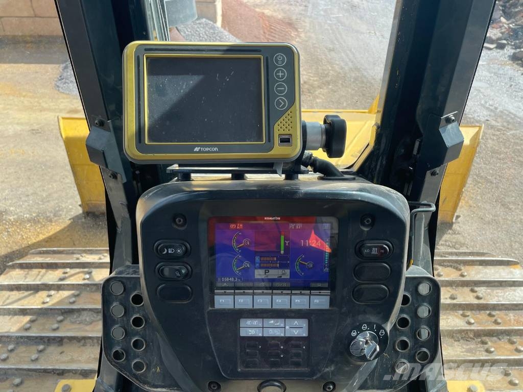 Komatsu D61PXi-24 Верижни булдозери