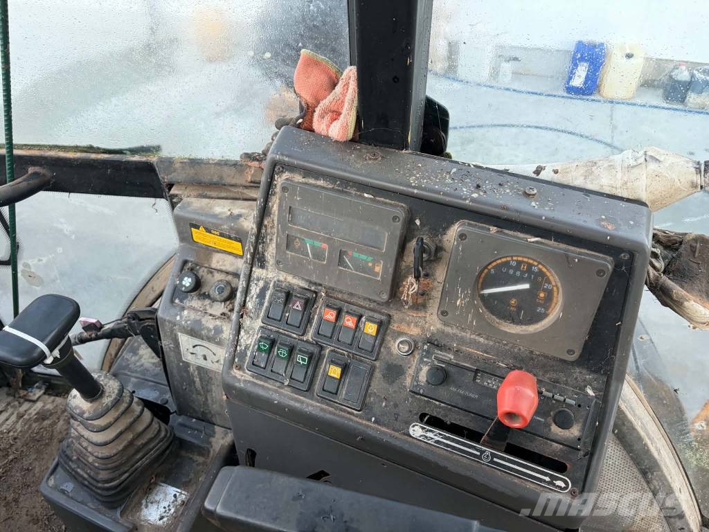 Ford 655 C Tractopelle