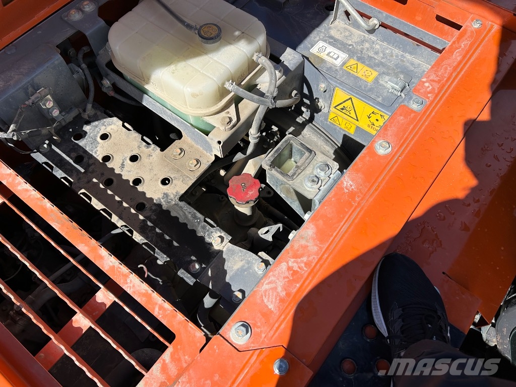 Hitachi ZX 225 USLC-7 Bandgrävare