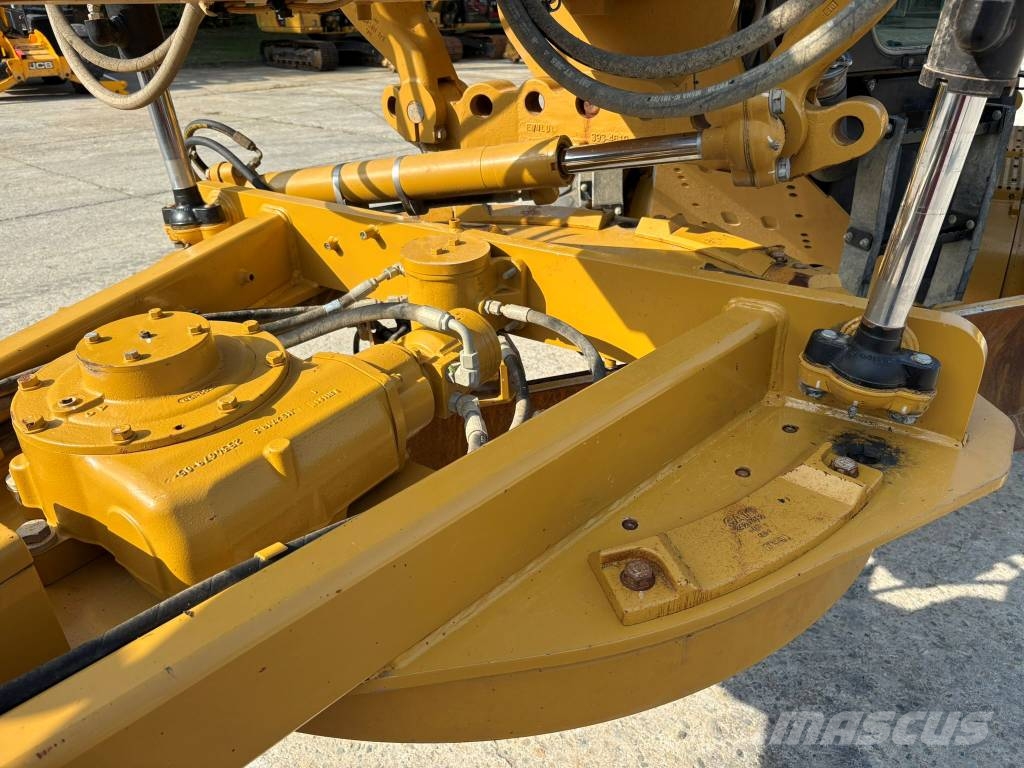 CAT 120 M 2 VHP PLUS Grader