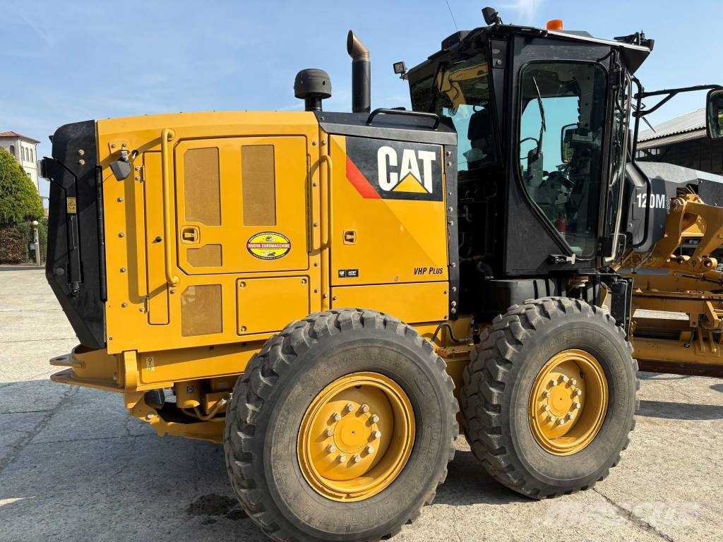 CAT 120 M 2 VHP PLUS Grader