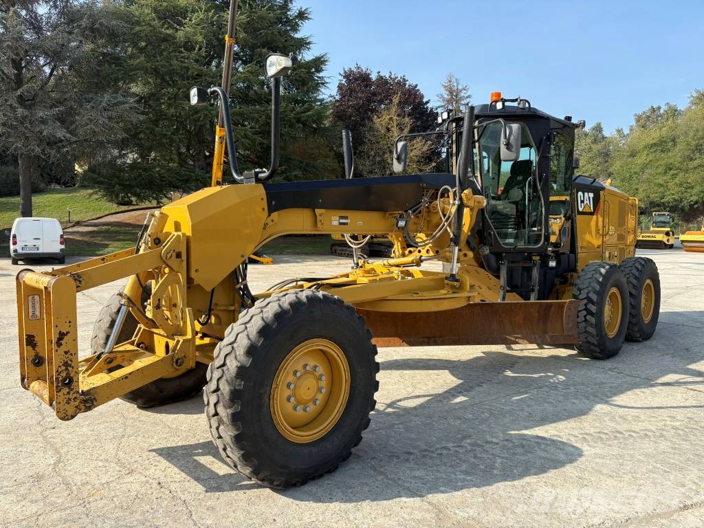 CAT 120 M 2 VHP PLUS Grader